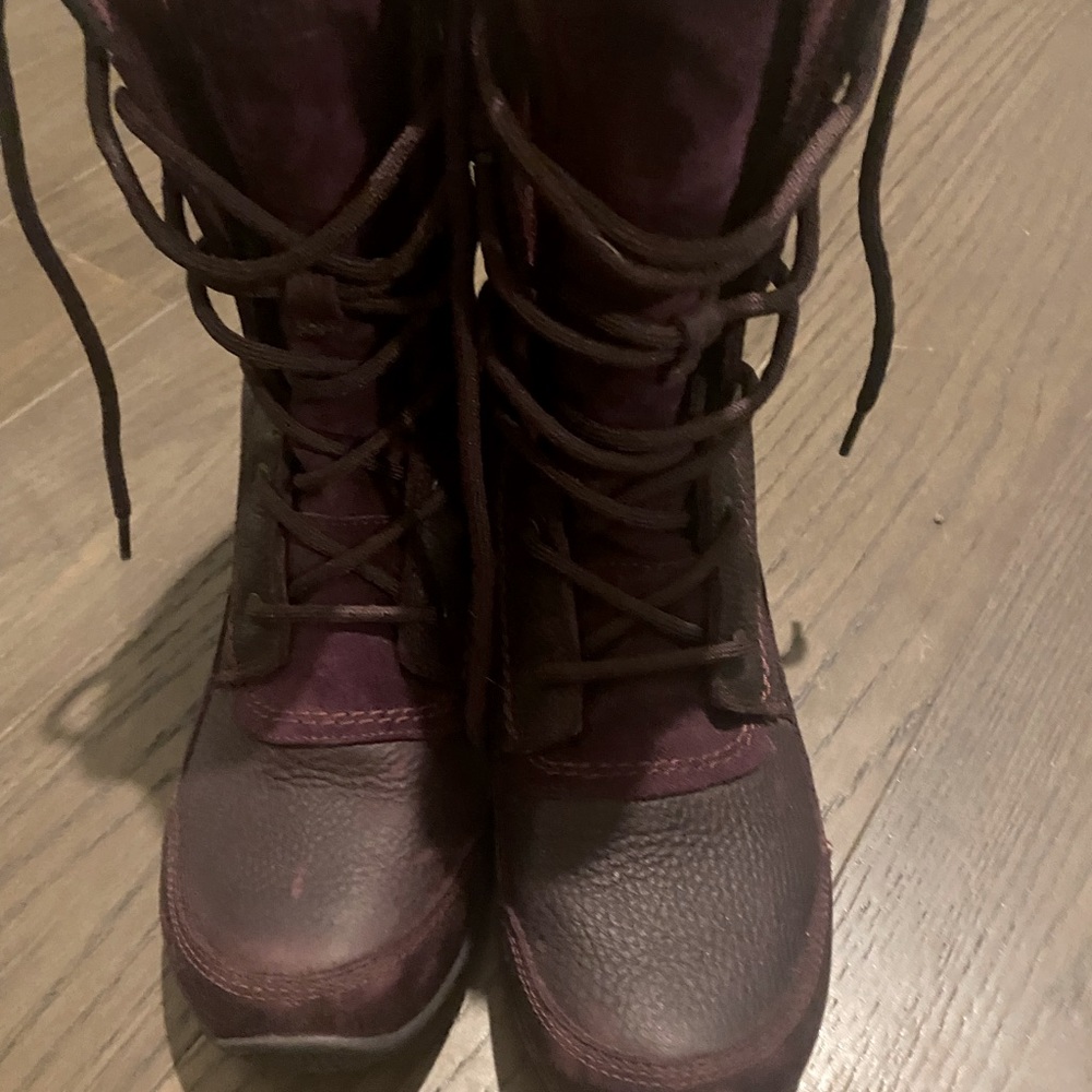 Practically New North Face Winter Boots. - image 6